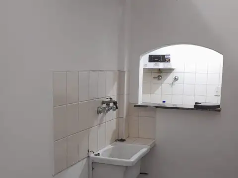 Depto Tipo Casa en Alquiler en Parque Avellaneda, $ 1.400.000