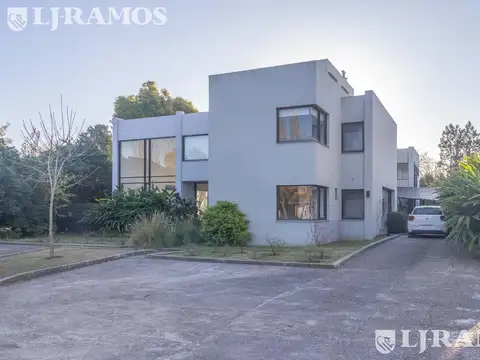 Av. Patricias Argentinas s/n