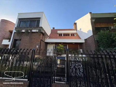 Casa de 5 ambientes con piscina en la mejor zona residencial