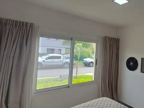 Casa en Venta en Pilar del Este - Santa Elena, USD 199.000