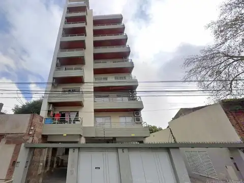 Dpto 2 ambientes con cochera doble