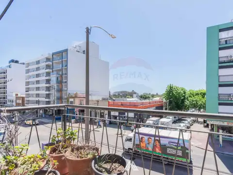 Depto Tipo Casa en Venta 63 años