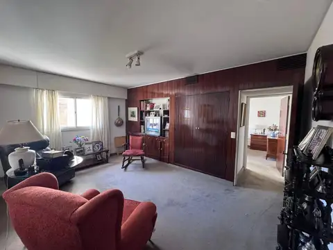 Departamento 7 ambientes con 3 baños