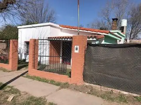 Marmerto Esquiu  al 700 ESQUINA Namuncura