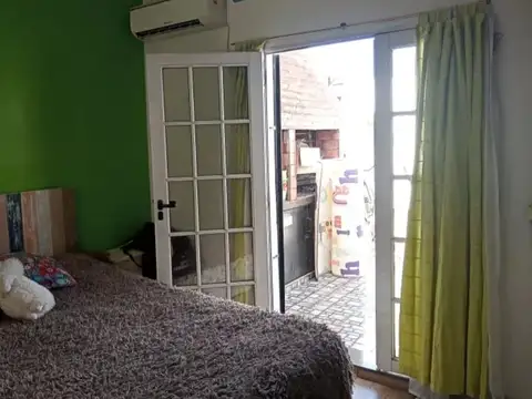 PH  2 ambientes /Patio en Lanus O. APTO CREDIT0