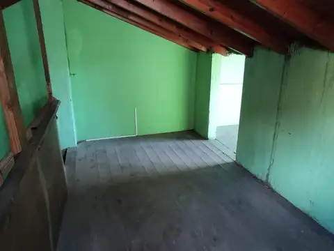 Casa 4 ambientes con 1 baño