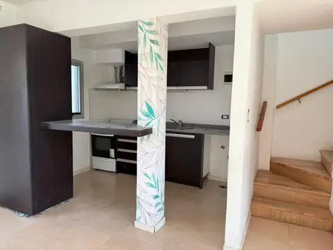 Depto Tipo Casa 3 ambientes con 1 baño