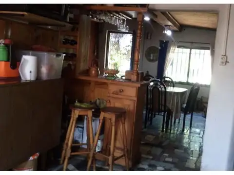 Casa 3 ambientes con 2 baños