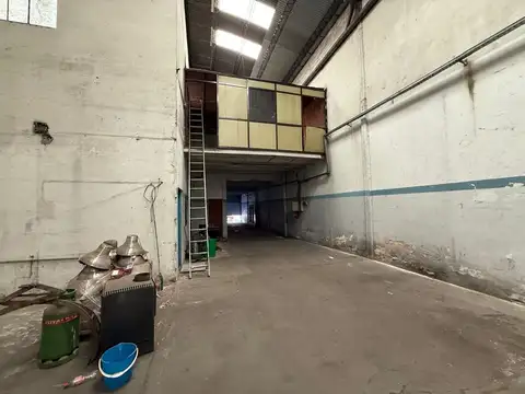 LOCAL GALPON COMERCIAL