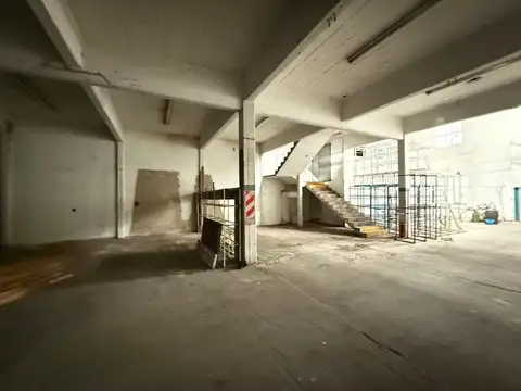 LOCAL GALPON COMERCIAL