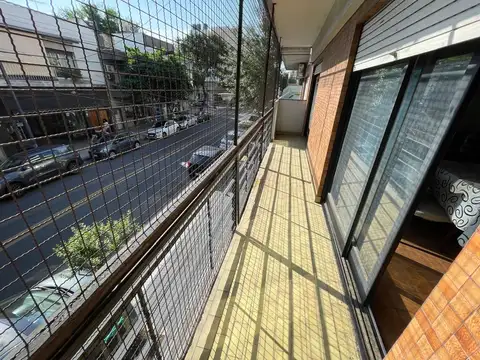 Muy amplio y cómodo depto 3 amb, hermoso balcón 
