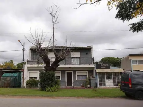 Casa 4 dormitorios en venta en Arturo Segui