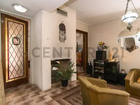 40 entre 17 y 18 , Piso 0