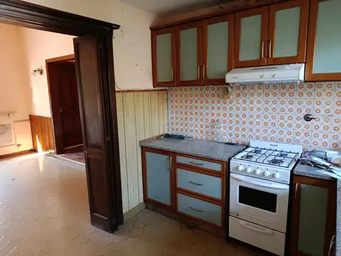 Local en Venta Via Púb.