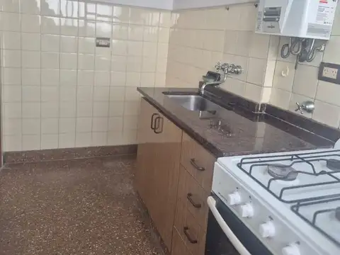 Alquiler 2 amb con lavadero en Almagro