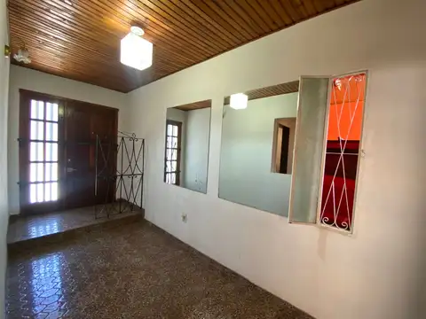 Casa en Venta en Temperley, USD 74.900