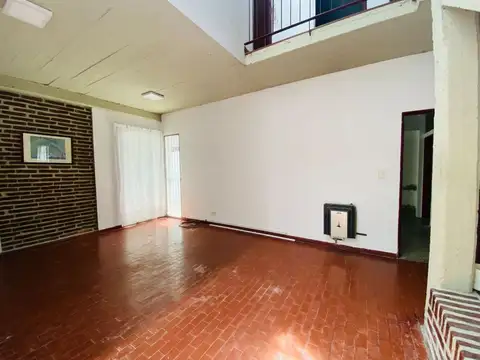 61 entre 10 y 11 700