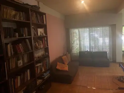 Casa en Venta en Castelar, USD 230.000