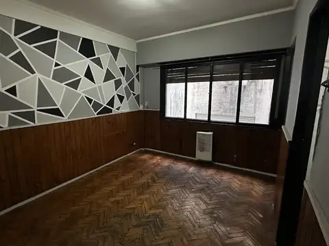 Avenida Olivera 300, Piso 2