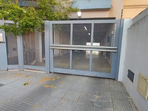 Cochera Venta Villa del Parque Devoto  cubierta