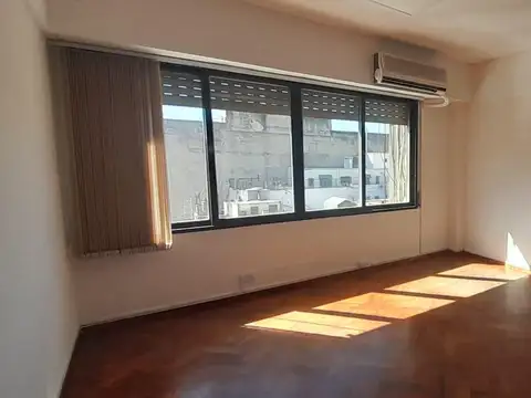 Oficina en Venta en el centro de Rosario.