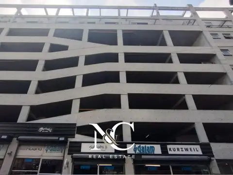 Cochera en Venta en Microcentro