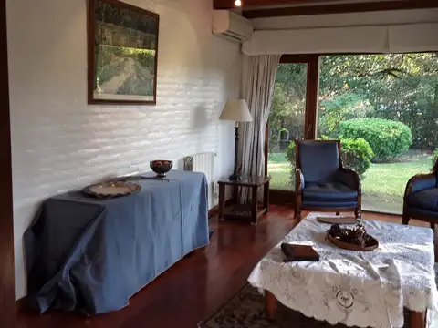 Casa en Alquiler de 4 dormitorios