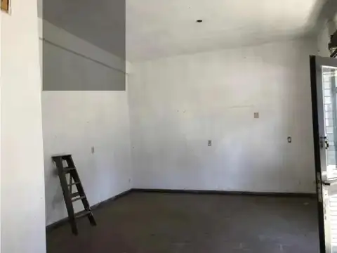 Local en Venta 25 años