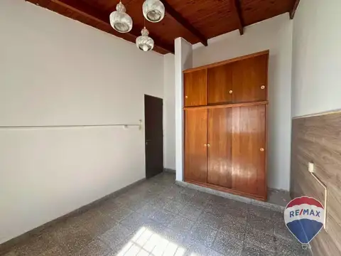 Calle 531 entre 17 y 18 2200