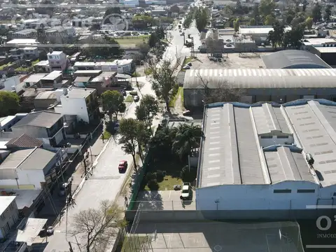 Galpon en Venta 46  mts Frente