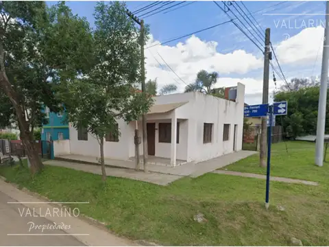 Ferrari esquina Castelli,