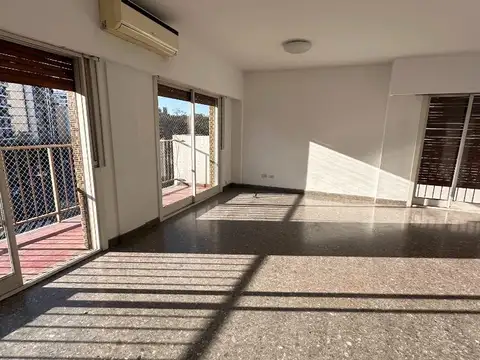 Departamento en Alquiler de 3 dormitorios