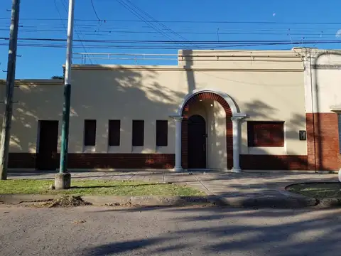 CALLE 19  NICOLAS AVELLANEDA 300