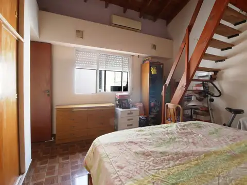 Depto Tipo Casa en Venta en Villa Pueyrredon, USD 130.000