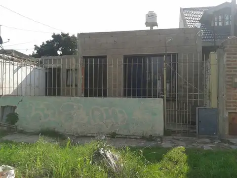 Casa en Venta en Banfield, USD 88.000