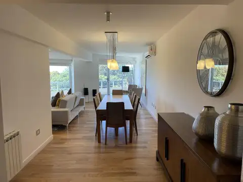Departamento 4 ambientes con 2 baños