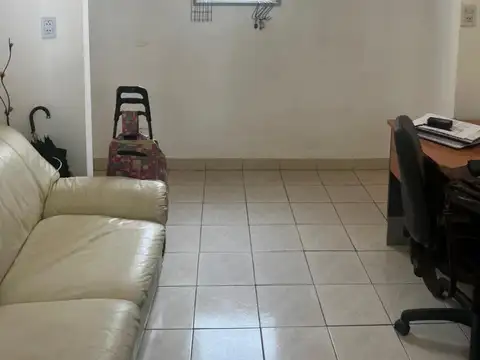 Depto Tipo Casa en Alquiler de 2 ambientes