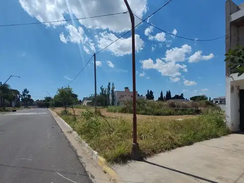 Terreno en Venta en Oro Verde, USD 25.000