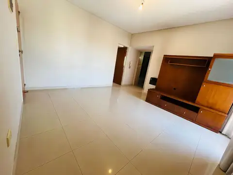 ALQUILER DEPTO 2 AMB LUMINOSO MONTE CASTRO