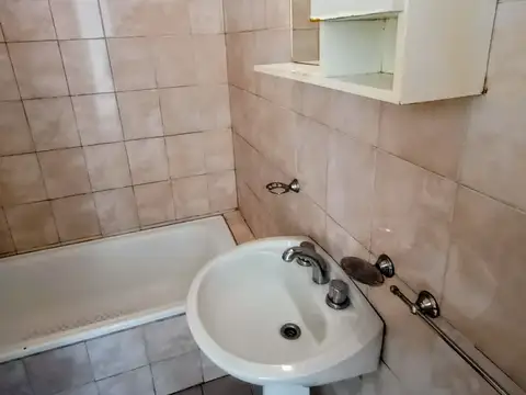 DEPARTAMENTO EN AVELLANEDA