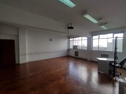 Chacabuco 300, Piso 3