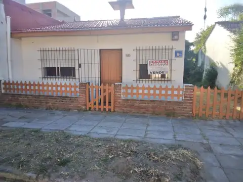 2 DEPARTAMENTOS + 1 CASA - A 200 MTS DEL MAR  