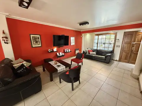 Casa en Venta en Olivos Uzal / Panamericana, USD 248.000