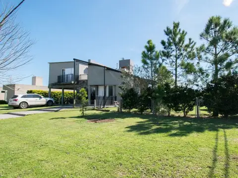 Barrio Las Almenas s/n 100