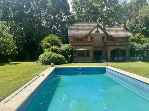 Excelente casa en venta en la zona mas exclusiva de las lomas