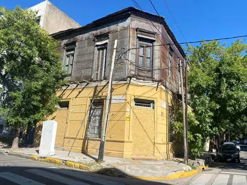 Terreno en  Daniel Cerri al 1200. Boca