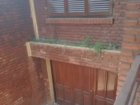 Casa 6 ambientes con 3 baños