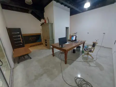 Depósito en venta -200 metros -Villa luro.