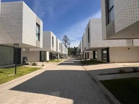 Casa en Venta en Canning, USD 215.000