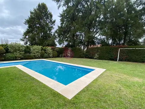 Los Jazmines Pilar 100